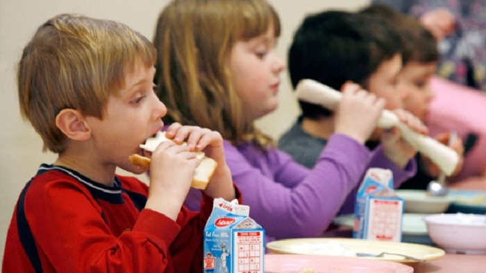 Gluten-free diets may be risky for healthy kids, specialist warns